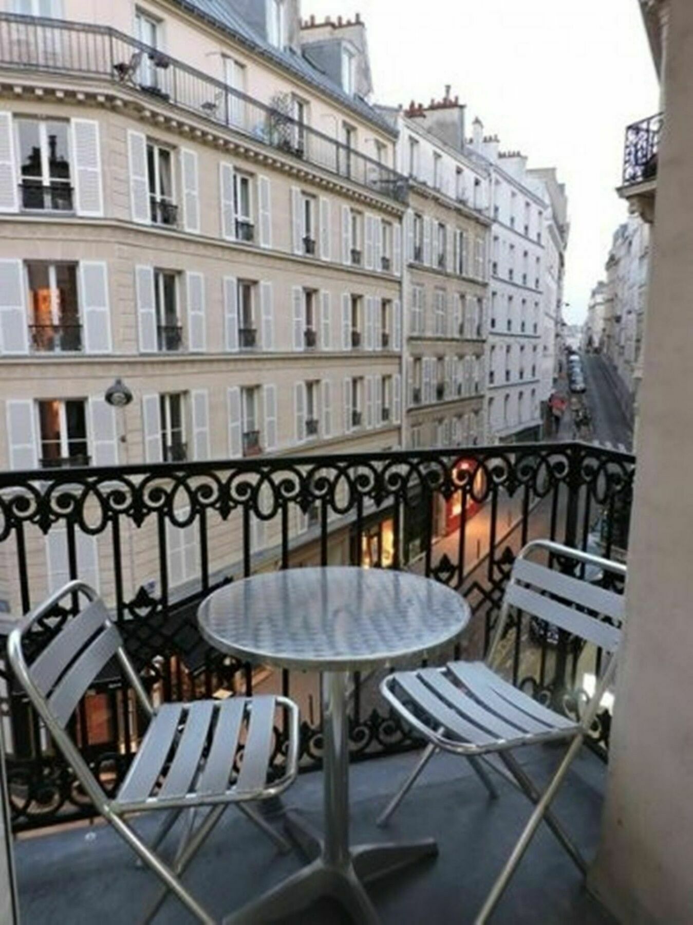Bonséjour Montmartre 2*